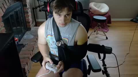 BubblebuttBdn online show from 04-15-26, 07:58