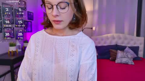 Snapshot of bubblegum_babe_ chatting on 10-25-25, 08:25 Alice online show from 10-25-25, 08:25