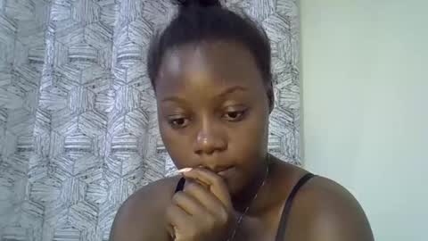 bubbly_ass30 online show from 12-22-25, 07:44