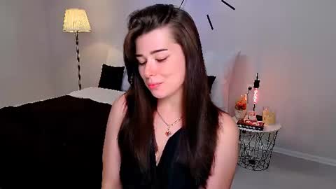 Ari online show from 07-28-26, 04:39