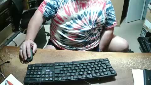 Snapshot of bucku2 chatting on 12-19-24, 10:32 Bucku2 online show from 12-19-24, 10:32