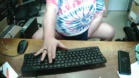 Snapshot of bucku2 chatting on 03-07-25, 08:44 Bucku2 online show from 03-07-25, 08:44