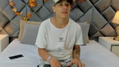 Buda y Cataleya online show from 11-04-25, 03:44