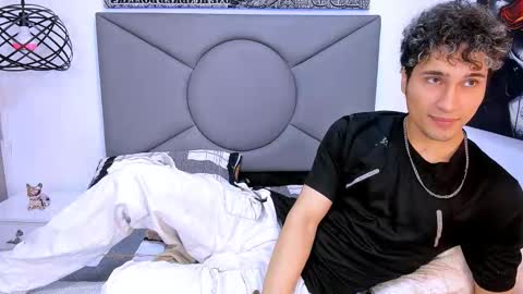 Buddy Whitte online show from 01-15-26, 01:48