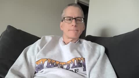 Snapshot of budman004 chatting on 03-07-26, 08:50 budman004 online show from 03-07-26, 08:50