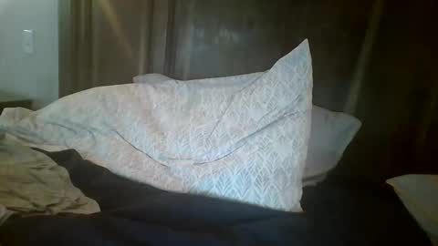 Snapshot of bueff chatting on 05-21-26, 01:34 bueff online show from 05-21-26, 01:34
