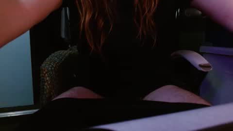 Snapshot of builtdeadboy chatting on 11-09-25, 08:34 builtdeadboy online show from 11-09-25, 08:34