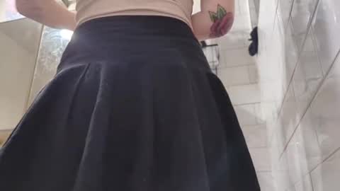 Snapshot of bukkakebae chatting on 03-05-25, 07:17 bukkakebae online show from 03-05-25, 07:17