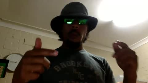 Snapshot of bulaboy27 chatting on 01-04-25, 09:43 meaty man online show from 01-04-25, 09:43