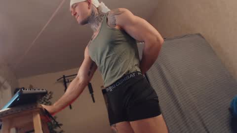 Snapshot of bulatov_x chatting on 01-26-25, 07:09 Dmitriy online show from 01-26-25, 07:09