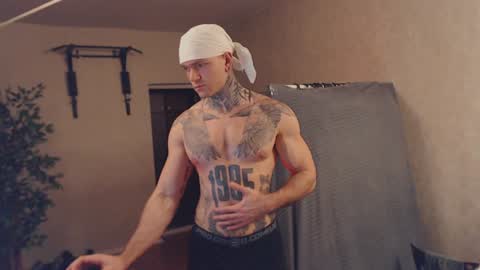 Snapshot of bulatov_x chatting on 01-29-25, 02:09 Dmitriy online show from 01-29-25, 02:09