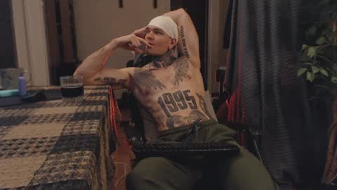 Snapshot of bulatov_x chatting on 02-08-25, 10:29 Dmitriy online show from 02-08-25, 10:29