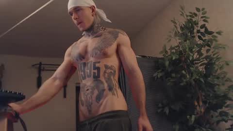 Snapshot of bulatov_x chatting on 02-18-25, 01:21 Dmitriy online show from 02-18-25, 01:21