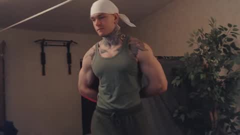 Snapshot of bulatov_x chatting on 02-21-25, 08:38 Dmitriy online show from 02-21-25, 08:38