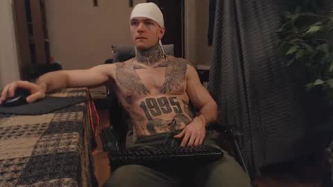 Snapshot of bulatov_x chatting on 02-26-25, 06:32 Dmitriy online show from 02-26-25, 06:32