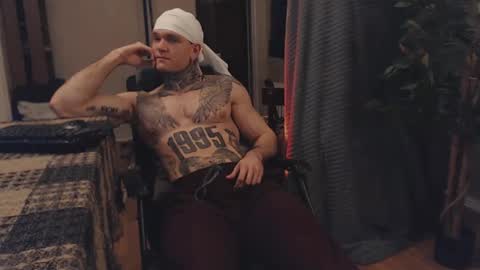 Snapshot of bulatov_x chatting on 03-01-25, 10:10 Dmitriy online show from 03-01-25, 10:10