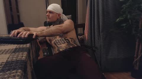 Snapshot of bulatov_x chatting on 03-02-25, 09:54 Dmitriy online show from 03-02-25, 09:54