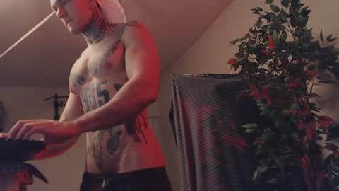 Snapshot of bulatov_x chatting on 03-04-25, 03:44 Dmitriy online show from 03-04-25, 03:44