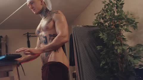 Snapshot of bulatov_x chatting on 03-09-25, 12:21 Dmitriy online show from 03-09-25, 12:21