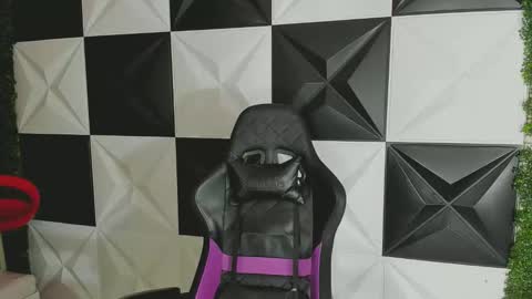 bull_cam online show from 10-06-25, 07:33