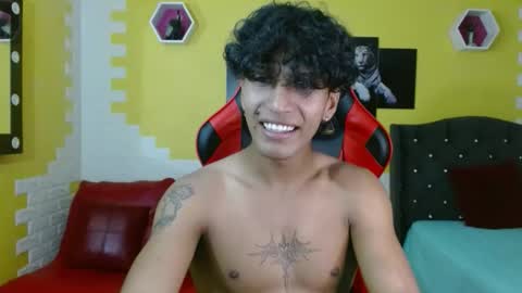 bull_cam online show from 10-19-25, 04:18