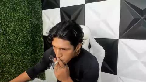 bull_cam online show from 12-02-25, 01:55