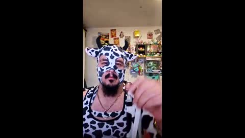 bullbawser online show from 12-19-25, 08:32