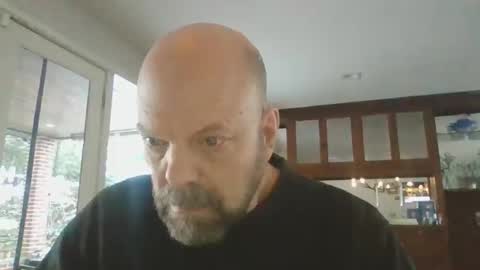 Snapshot of bulldog302w chatting on 12-15-25, 01:26 bulldog302w online show from 12-15-25, 01:26