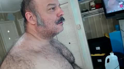 Snapshot of bullmusclejoe chatting on 04-19-26, 10:34 BullMuscleJoe online show from 04-19-26, 10:34