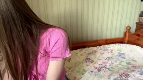 Mary online show from 05-22-26, 02:01