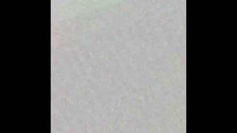 Snapshot of bumblubee chatting on 01-18-25, 05:26 Tonny online show from 01-18-25, 05:26