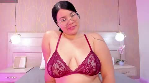 Snapshot of bumyrose chatting on 05-09-26, 03:56 BumyRose online show from 05-09-26, 03:56