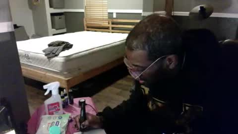 Bungalow Entertainment online show from 11-13-25, 06:56