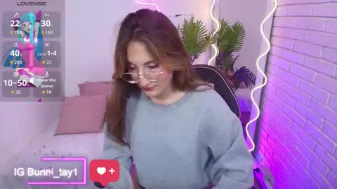 Bunni  online show from 09-20-25, 11:33