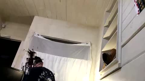 bunniandcryme online show from 11-13-25, 04:55