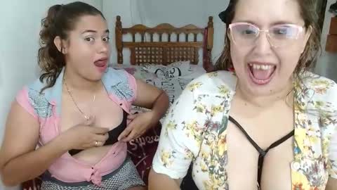 Snapshot of bunniosito chatting on 11-25-25, 02:00 bunniosito online show from 11-25-25, 02:00