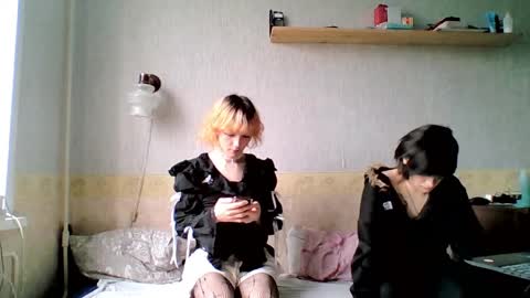 Snapshot of bunny__doll chatting on 03-28-26, 09:20 Elly and Blake online show from 03-28-26, 09:20