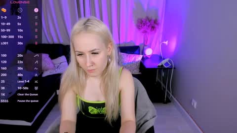 Sasha  online show from 01-24-25, 01:47