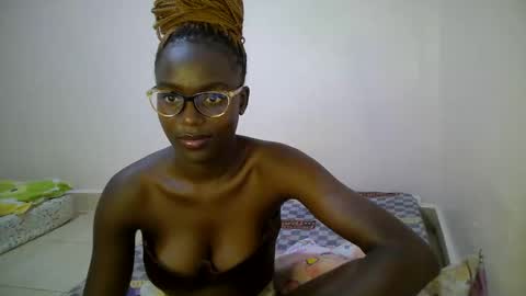Snapshot of bunny_bliss1 chatting on 05-08-26, 03:28 bunny_bliss1 online show from 05-08-26, 03:28