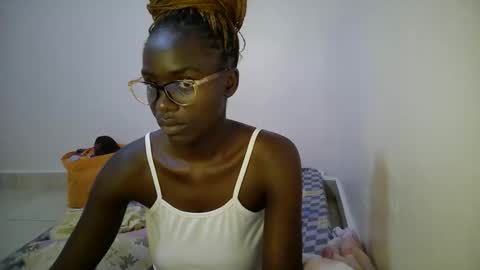 Snapshot of bunny_bliss1 chatting on 05-11-26, 03:01 bunny_bliss1 online show from 05-11-26, 03:01