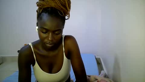 Snapshot of bunny_bliss1 chatting on 05-20-26, 09:21 bunny_bliss1 online show from 05-20-26, 09:21