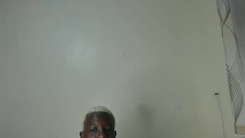 Bunny Bliss online show from 10-21-25, 01:56