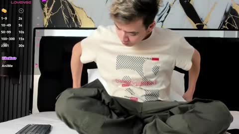 bunny online show from 01-09-25, 12:30