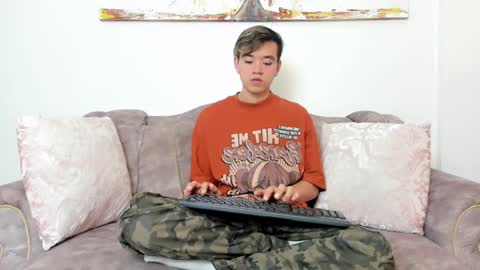 bunny online show from 03-11-25, 12:17