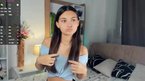 Snapshot of bunny_nova chatting on 10-04-25, 09:07 Aria online show from 10-04-25, 09:07