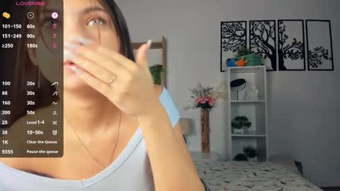 Snapshot of bunny_nova chatting on 10-16-25, 08:15 Aria online show from 10-16-25, 08:15