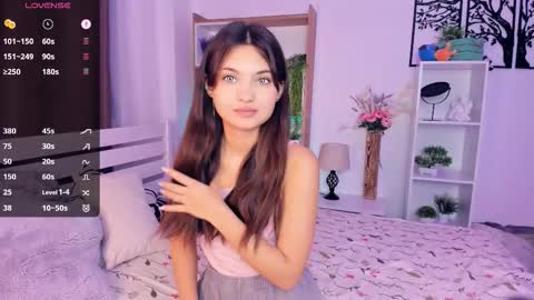 Snapshot of bunny_nova chatting on 10-17-25, 09:01 Aria online show from 10-17-25, 09:01