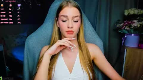 Snapshot of bunny_wetty chatting on 12-05-25, 06:59 ruslana online show from 12-05-25, 06:59