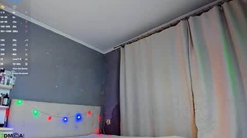 Snapshot of bunny_wetty chatting on 12-21-25, 07:43 ruslana online show from 12-21-25, 07:43