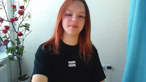 Snapshot of bunnybloom_ chatting on 09-15-25, 05:29 Ariel online show from 09-15-25, 05:29